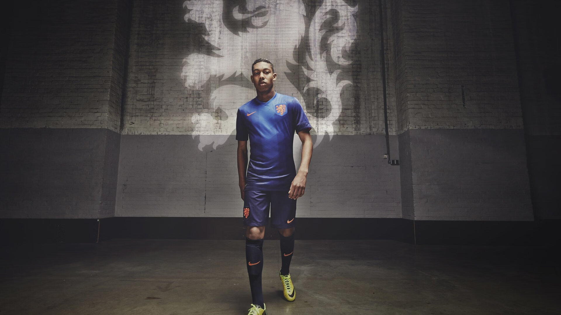 开云官网在线-法甲激烈，球迷反馈热烈，法甲足球